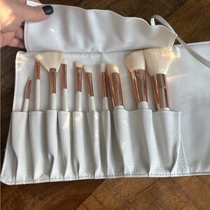 La Beaute Soi Travel Brush Set